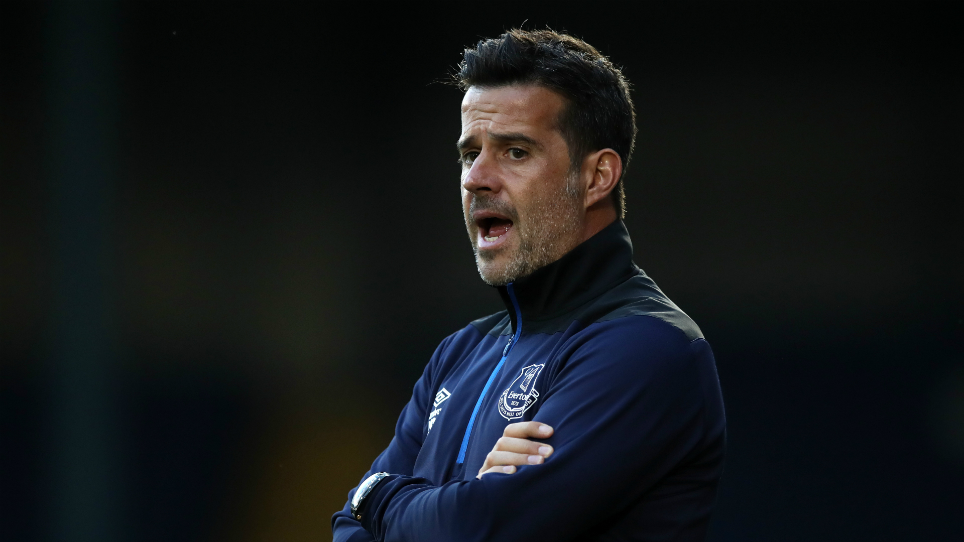 两次电梯门 两次电梯门